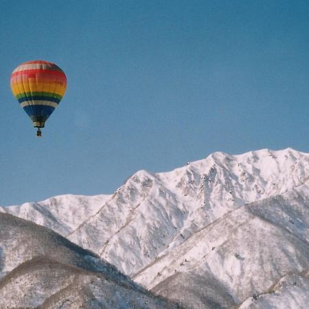 ペンション ちゃうちゃう Hakuba Exterior foto