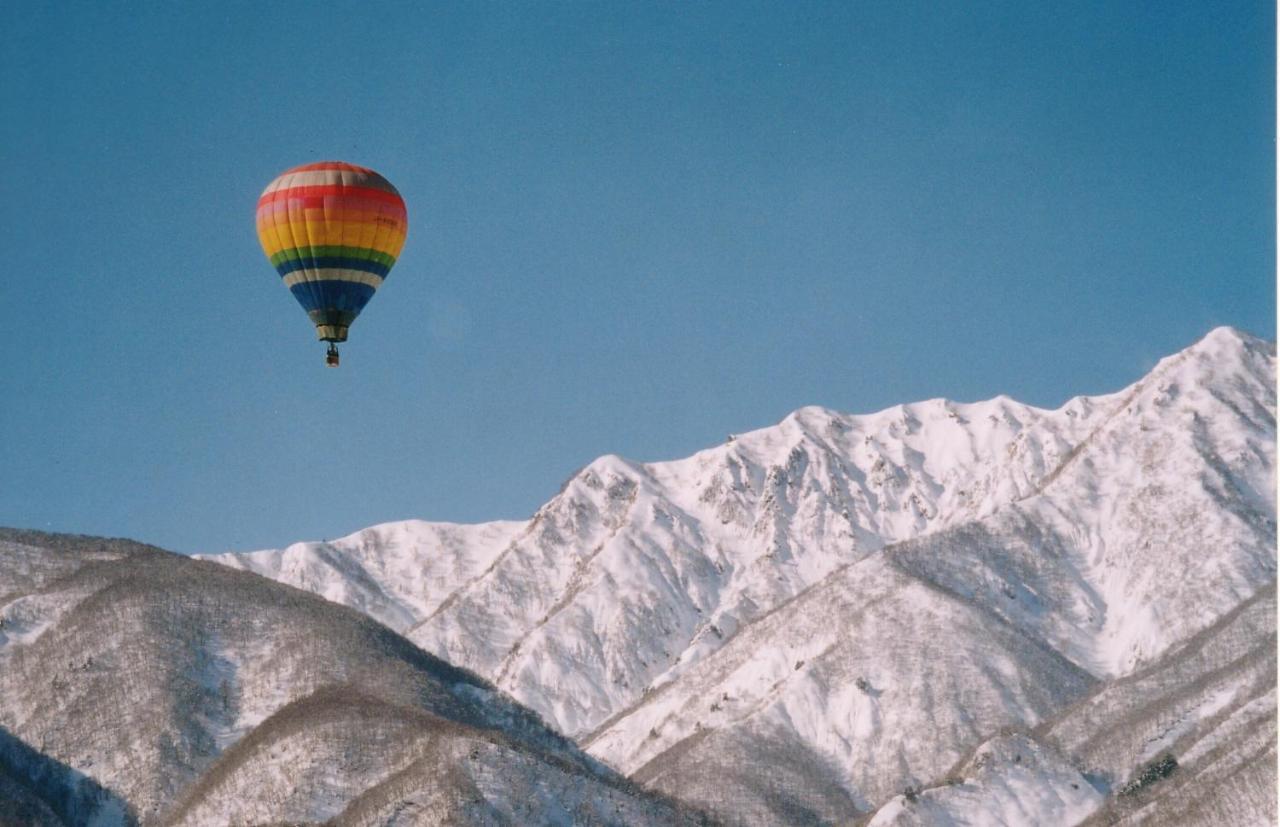 ペンション ちゃうちゃう Hakuba Exterior foto